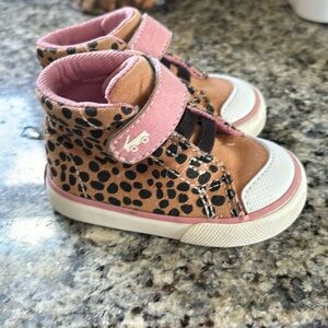 See Kai Run Basics Toddler Belmont Size 4